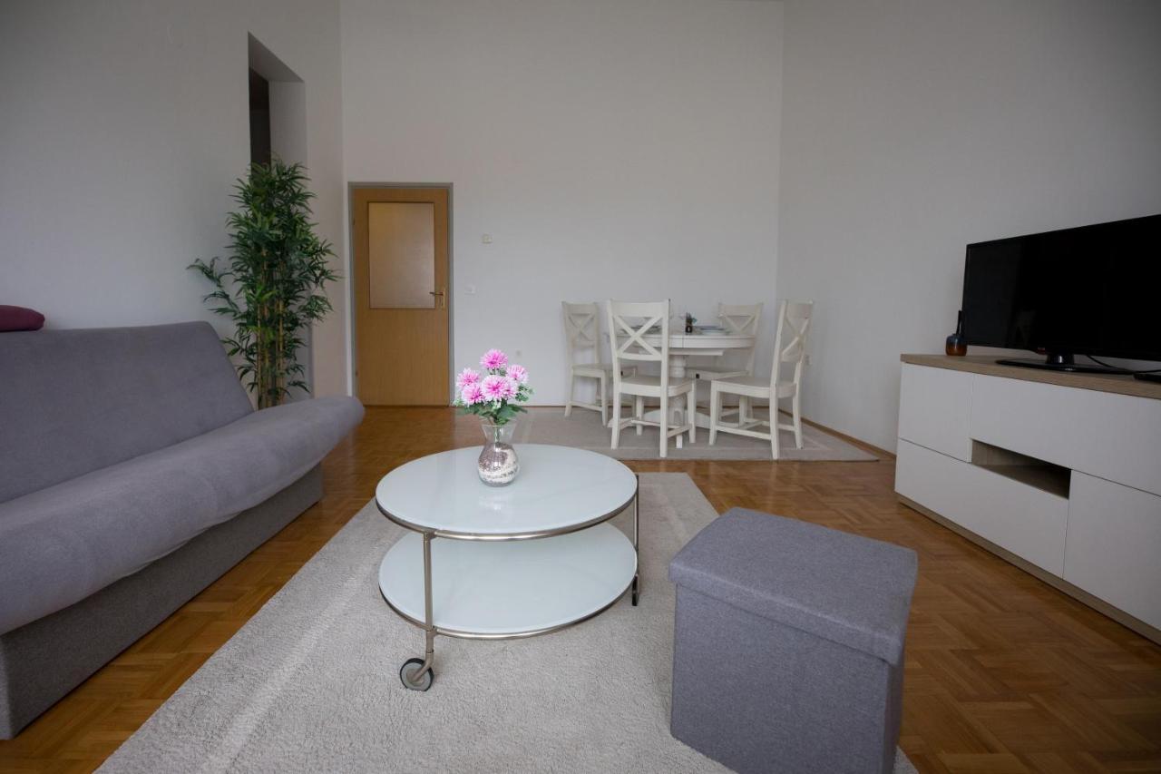 Apartman Ana Apartment Osijek Exterior foto