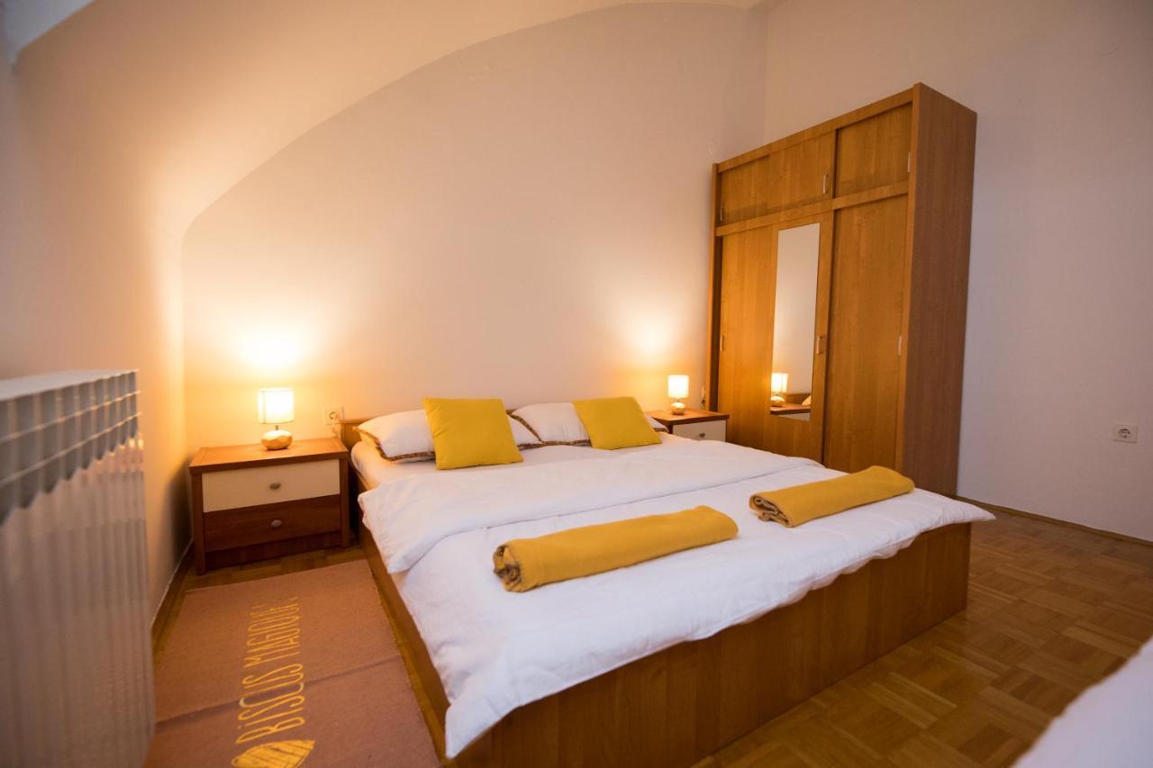 Apartman Ana Apartment Osijek Exterior foto